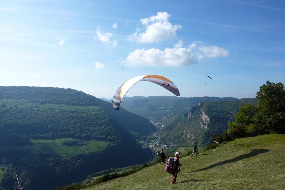 La Guinguette donne vue sur la magnifique vallée de l'Albarine ©CreativeCommons