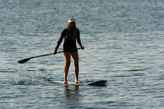 Le Stand Up Paddle : une actvité ludique pour un week-end sportif vitaminé. ©CC- Bill Ebbesen