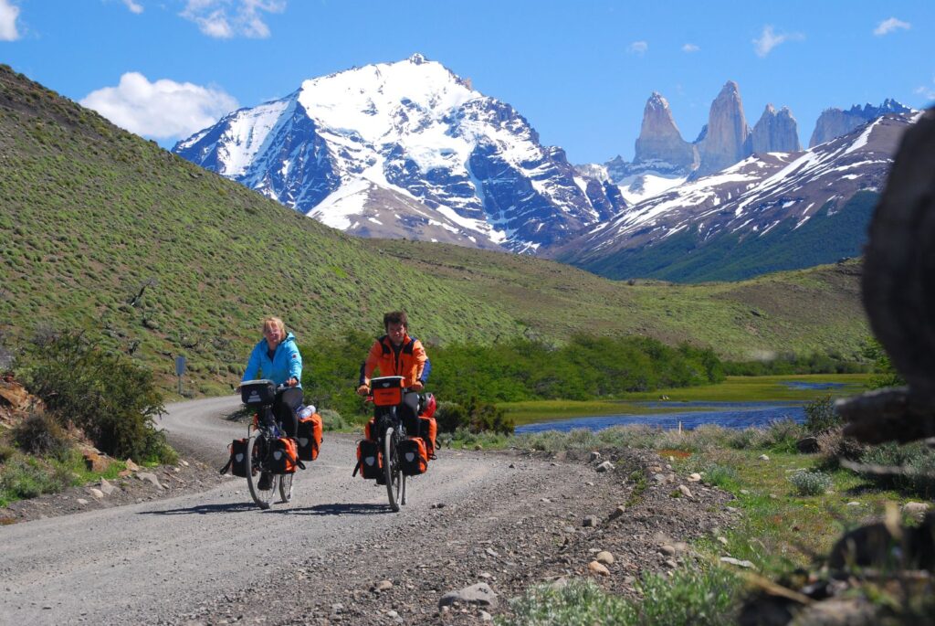 027_Cycling_Torres_del_Paine - wikipedia